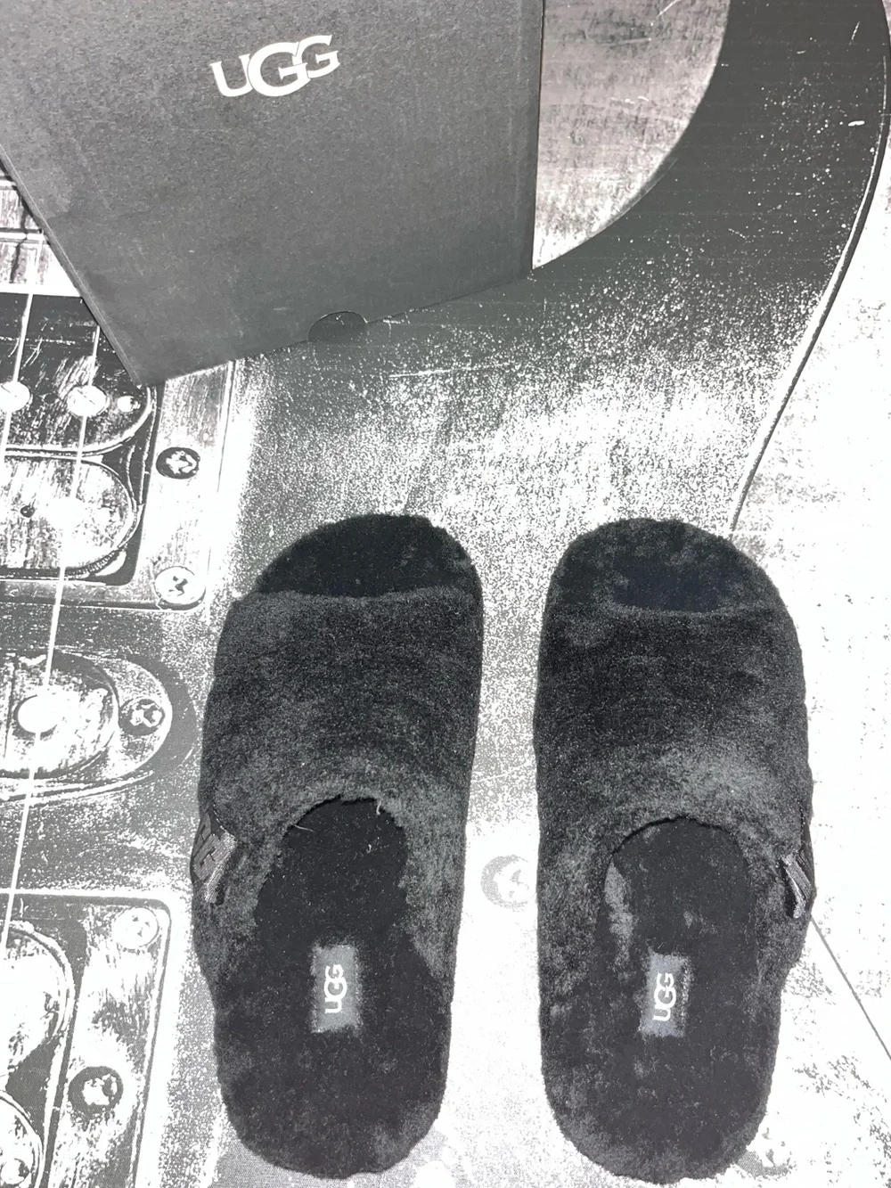 NIB UGG Fluff You Sandal